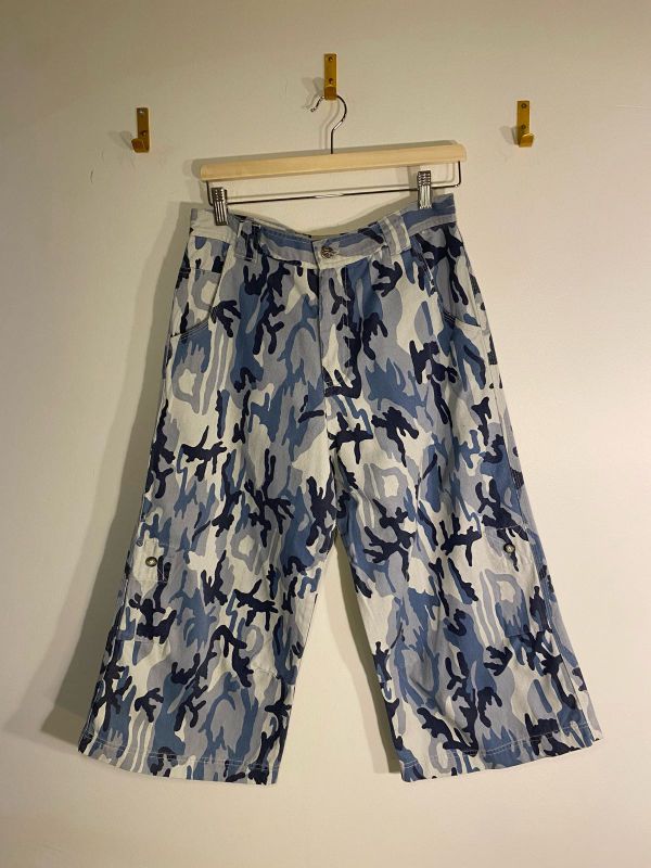 Oversized blue camouflage pants